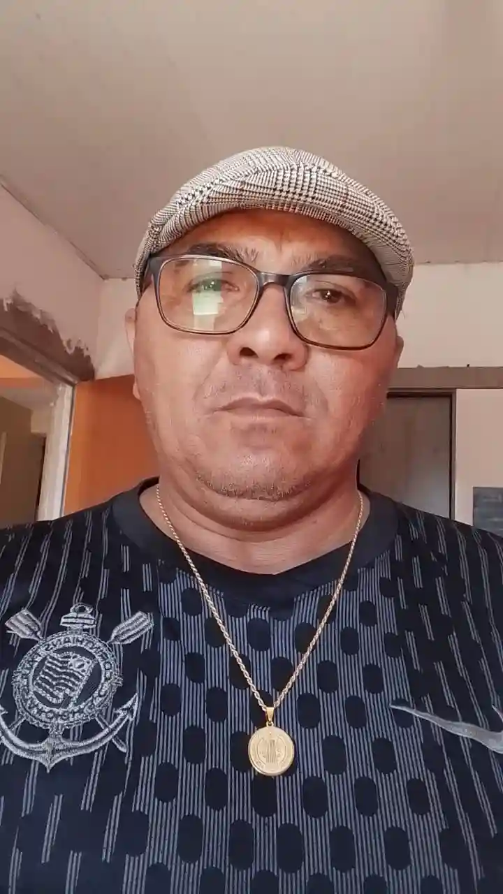 Paulo com o colar de São Bento